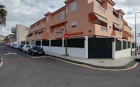 Avenida Deluxe Candelaria